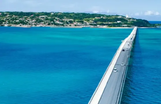 日本沖繩一日遊南部知念岬+玉泉洞+瀨長島+系滿海鮮集合地點集合