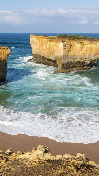 Melbourne Round-Trip Great Ocean Road 1-Day Tour [Including Twelve Apostles + London Bridge + Memorial Arch]