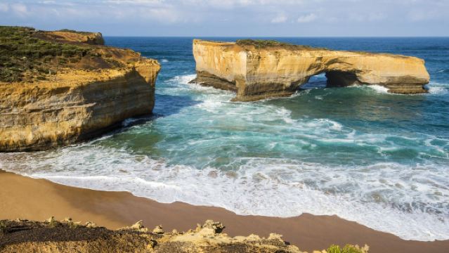 Lawatan sehari Melbourne ke Great Ocean Road pergi-balik [Termasuk Twelve Apostles, London Bridge & Memorial Arch]