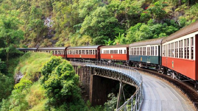 Perkhidmatan Pelancongan, Penterjemah Pameran, Teman Perniagaan & Sambutan Tempatan di Australia - Sydney, Melbourne, Perth, Tasmania, Cairns, Adelaide | Penyesuaian Peribadi Eksklusif