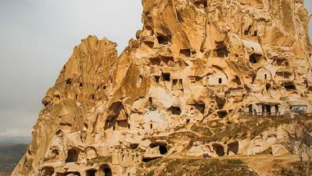 土耳其格雷梅烏奇希薩爾+仙人煙囪+迪夫裡特峽谷【包車&導遊】