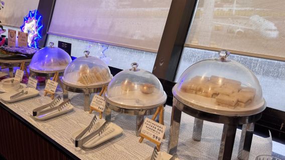 MNL Manila airport lounge - Ninoy Aquino international airport VIP lounge - transit lounge T1/T3 departure - meals - shower - rest