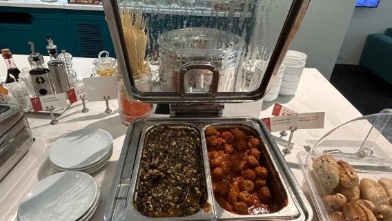 Lounge pass at Miami International Airport in Florida/MIA airport VIP lounge | boarding with shower/dining/rest