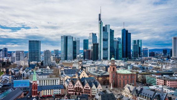 Frankfurt 1-day tour with Chinese guide (translation available)