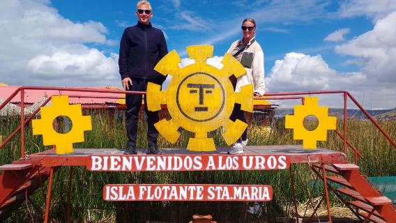 Cusco: Sleeper coach to Puno + Speedboat excursion to Uros and Taquile