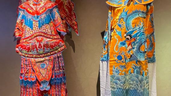 La vida teatral del pueblo cantones: sumérgete en la ópera cantonesa centenaria (museo + espectáculo)