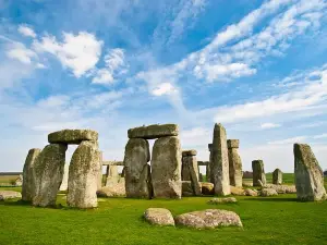 London To Oxford, Stonehenge and Bath - Small Groups by Oxford University Alumni