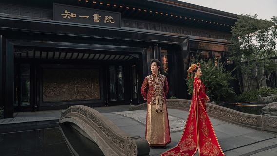 遼源旅行写真【ドライバーとガイド + 旅行写真 + 結婚式の写真、航空写真、マイクロフィルム + メイクアップと衣料品&アクセサリー+ 旅程のカスタマイズ + 人数無制限】