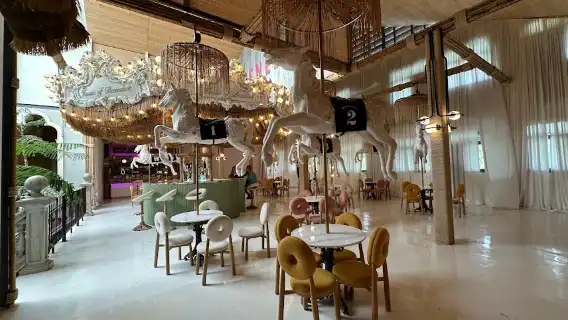 คาเฟ่ยอดนิยมที่ House of Benedict พัทยา