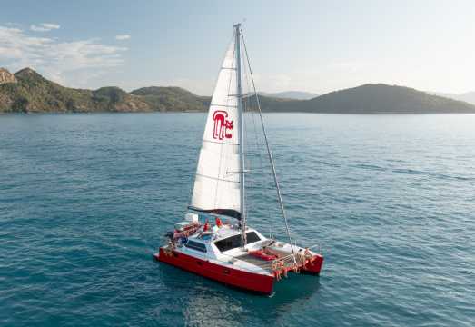 Whitsundays Day Tour [Tongarra Sailing Boat Cruise + Langford Reef Snorkeling] AUD 194.45