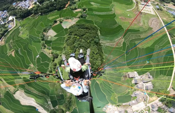 欽州北部灣望海嶺國際滑翔傘基地滑翔傘飛行體驗【飛行高度500米/包含高清影片/教練一帶一】