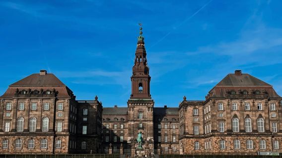 丹麥哥本哈根-腓特烈堡城堡北歐的凡爾賽宮*包車【精選老司機】