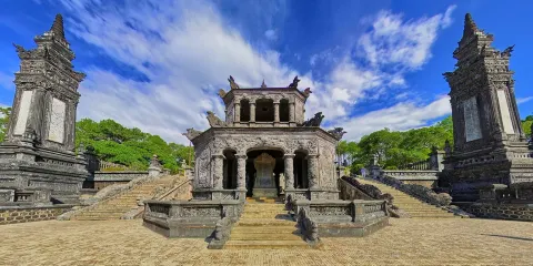 順化市一日遊(英文導遊+午餐+龍舟+冷氣巴士...)