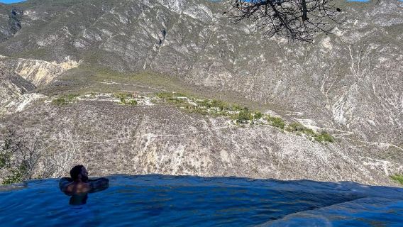 From Mexico City: Tolantongo Hot Springs Day Trip with Guide