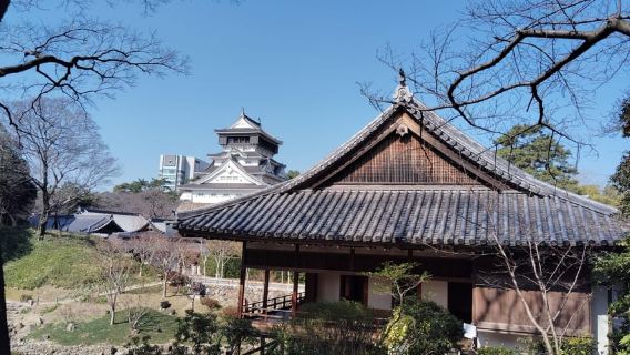 Fukuoka: Kokura Castle and Garden Guided Tour - Kitakyushu