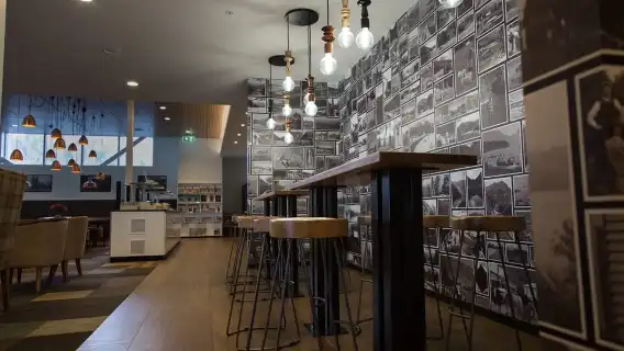 ZQN Queenstown Airport: Manaia Lounge Access