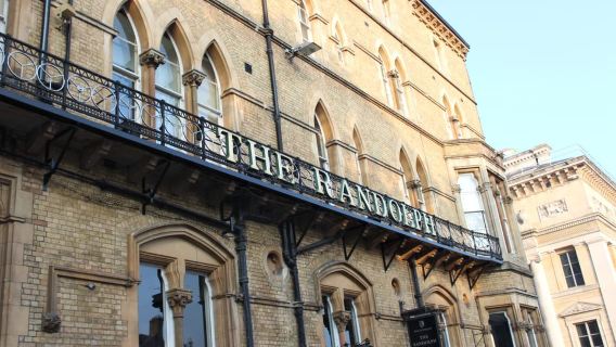 Tur Jalan Kaki Morse, Lewis, dan Endeavour di Oxford