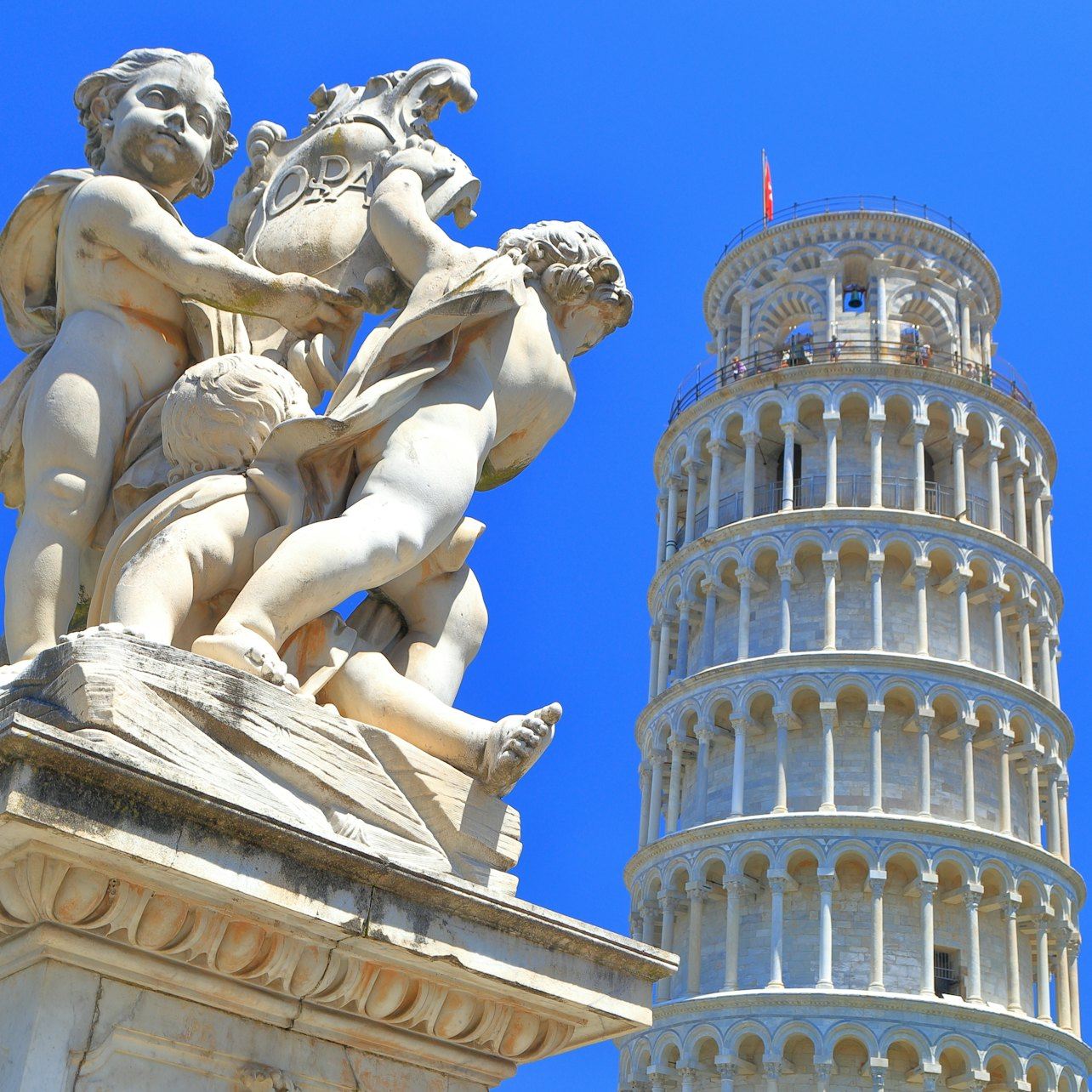 Leaning Tower of Pisa & Cathedral: Fast Track Entry + City Tour