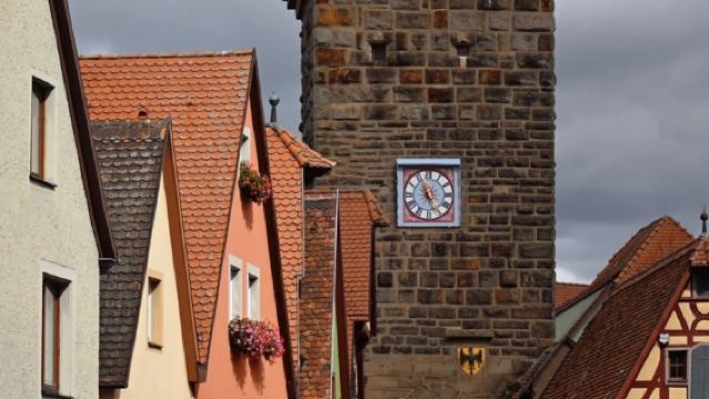 Frankfurt day tour B: Romantic Road starting point Wurzburg + fairy-tale town Rothenburg ob der Tauber