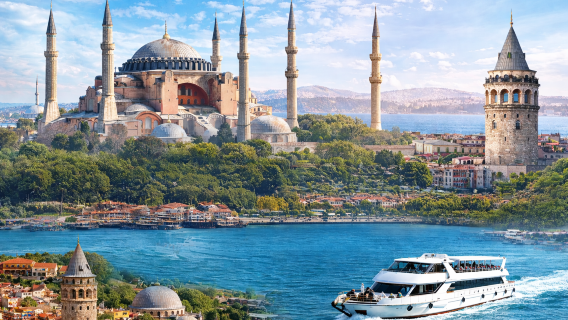 Istanbul Classic Old Town Day Tour Hagia Sophia|Grand Bazaar|Strait cruise