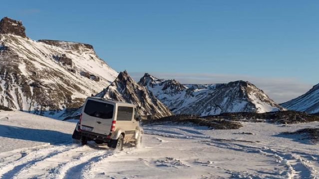 Desde Vik: Cueva de hielo de Katla y tour en Super Jeep