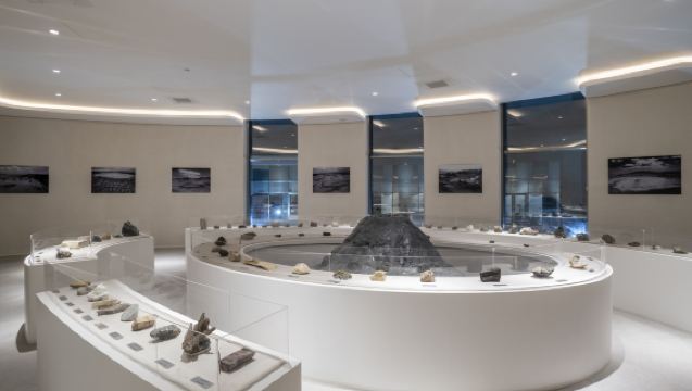 火焰塔+巴庫老城+戈布斯坦岩畫+泥火山