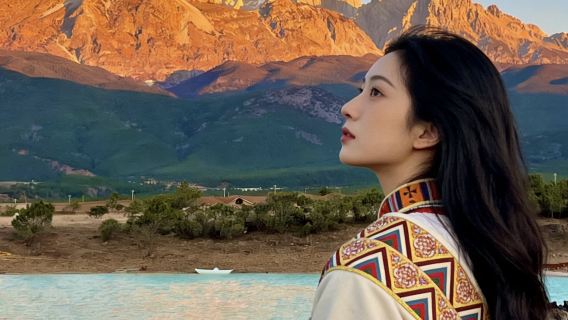 Lijiang Yulong Snow Mountain + Yulong Snow Mountain Glacier Park grand cableway + Blue Moon Valley 1-day tour [8-person group + sunrise viewing]
