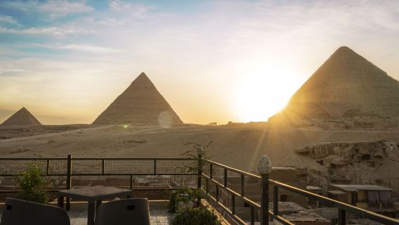 Tour por el Museo Egipcio de El Cairo con experiencia en las Pirámides al amanecer