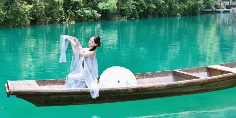 【30人團】鶴峰屏山旅遊景區+宣恩夜景一日遊【純玩】市區接送