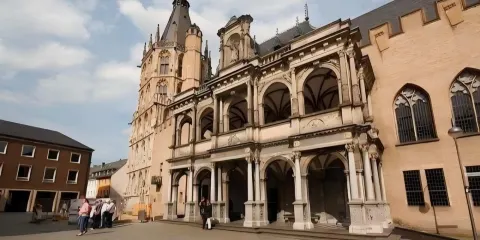 德國科隆-大教堂-霍亨索倫橋-三角大廈-日遊包車-省心私享