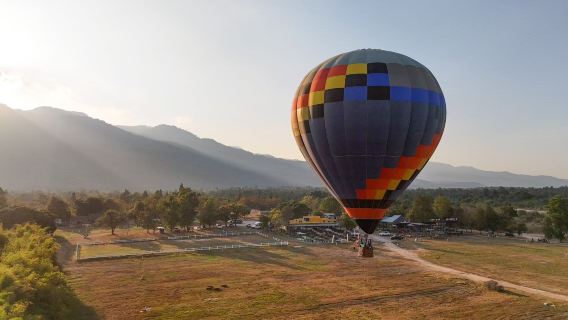 Chiang Mai tethered hot air balloon ride for sunset viewing with city area hotel pick-up and drop-off