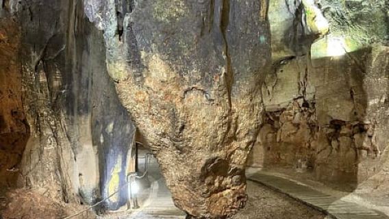 From Albir, Benidorm & Calpe: Jalon & Cave of Skulls Tour