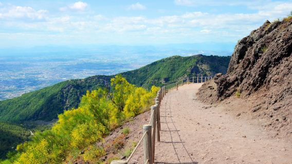 Mount Vesuvius: Transport Only from Ercolano by Vesuvio Express