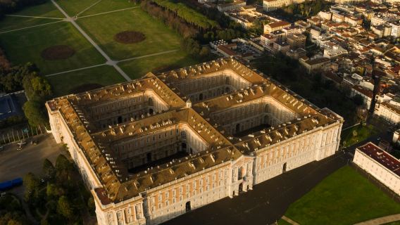 Königspalast von Caserta: Geführte Tour + Hin- und Rückfahrt ab Neapel