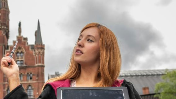 ทัวร์เดินชมลอนดอน: ทัวร์แฮร์รี่ พอตเตอร์ ล่องเรือแม่น้ำ และดันเจี้ยนลอนดอน