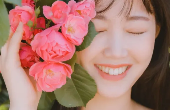 丹東Trip Moments【約拍跟拍婚拍街拍抓拍航拍攝影攝像/多語言翻譯/動作指導】