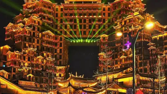 張家界七十二層樓-土家風情園-七星山日遊