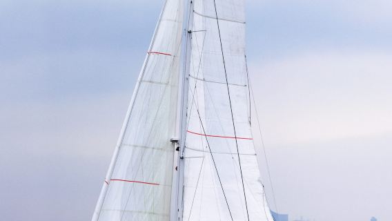 Pilihan Mengejar Matahari Terbenam di Hong Kong - Pelayaran Mewah dengan Kapal Layar Gaya Elegan