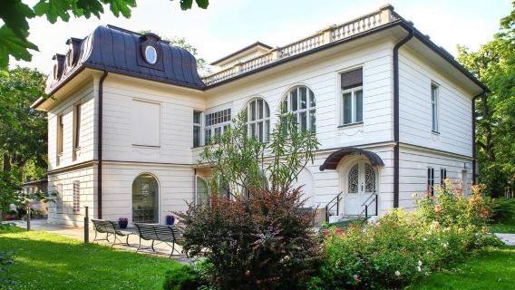 Viena: entrada a la Villa Klimt (Atelier y Museo Gustav Klimt)
