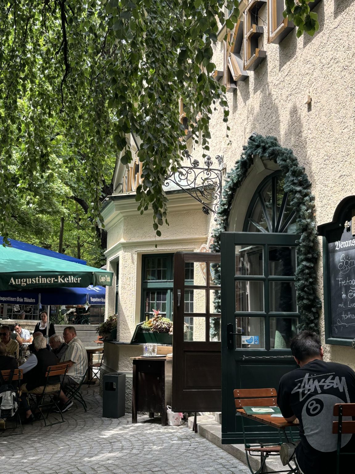 독일 뮌헨 Schwarzreiter Tagesbar & Restaurant 인기 레스토랑 예약 대행