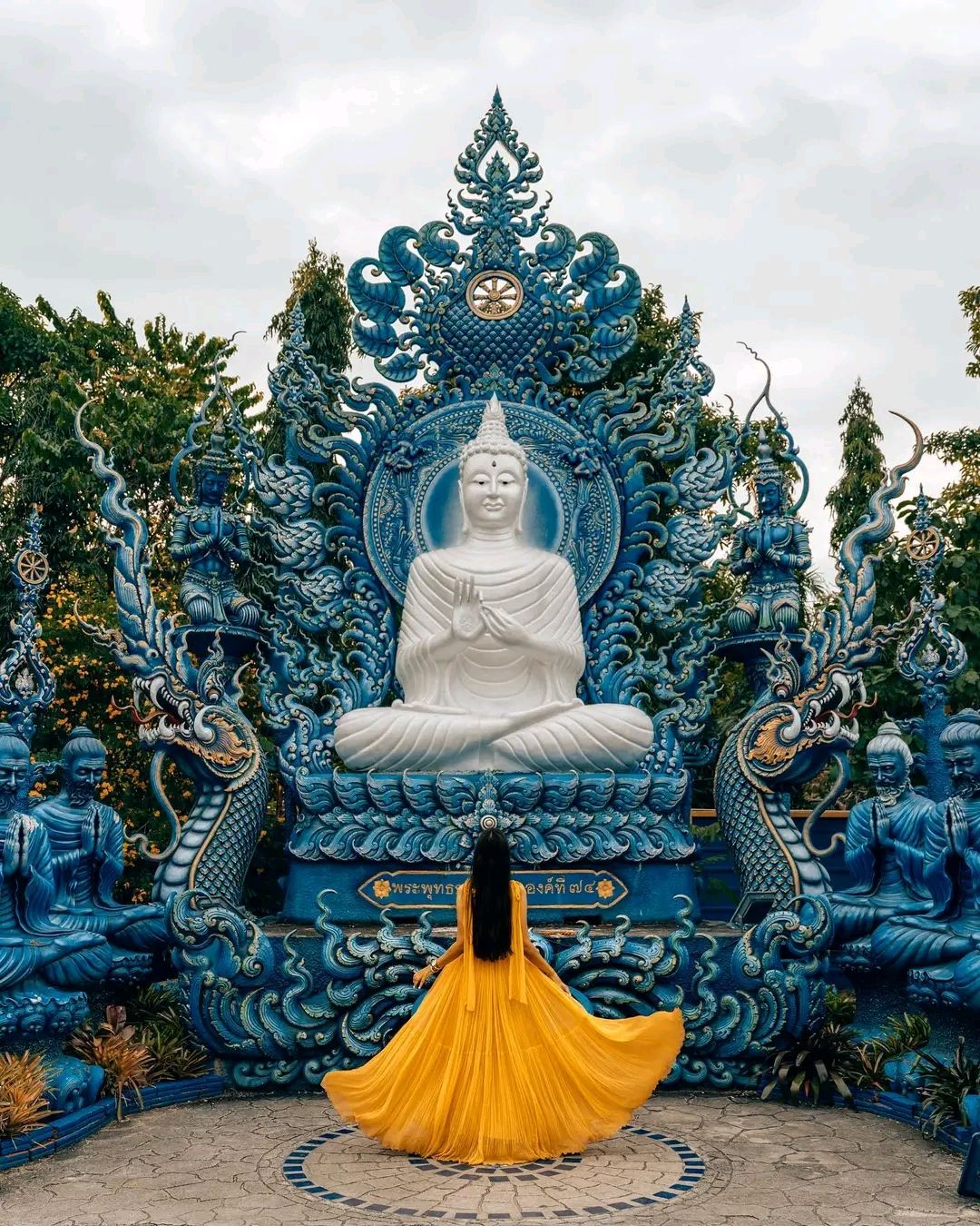 Chiang Rai Black House, White Temple, Blue Temple + Hot Springs + Long Neck Karen Village + Singha Park Chiang Rai Day Tour