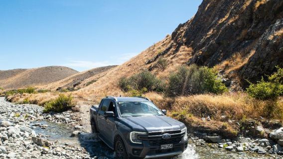 【李現おすすめ】テカポ湖・ハイ山 4WDガイドツアー 相乗り旅行 Go Tekapo