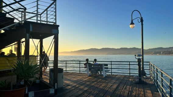 Los Angeles 1-day private charter tour - Beverly/Santa Monica Beach/The Getty