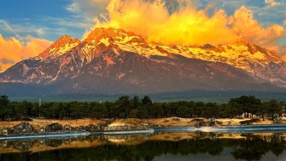 Lijiang Yulong Snow Mountain + Glacier Park + Impression Lijiang + Blue Moon Valley day tour + 8-person group + sunrise view