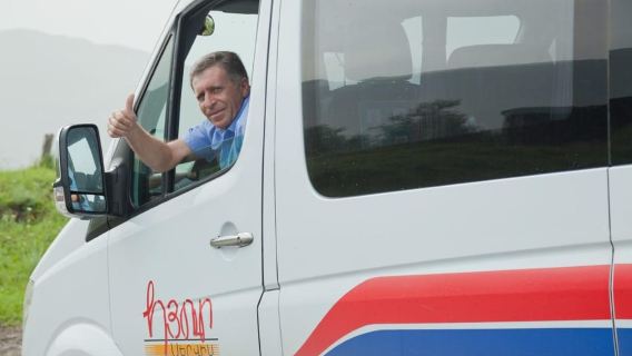 Visita en grupo: Garni, Sinfonía de los Stones, Geghard, Horneado de Lavash