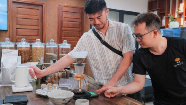 เวิร์กช็อปกาแฟฮานอย 3 ชั่วโมง: ชิม 6 เมนูดังและสัมผัสประสบการณ์กาแฟสัญชาติเวียดนามแท้ๆ