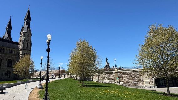 Kanada Ottawa + Parlimen Kanada + Pasar ByWard Lawatan Sehari [Sewaan Peribadi Bahasa Cina Dengan Pengambilan Di Tempat]