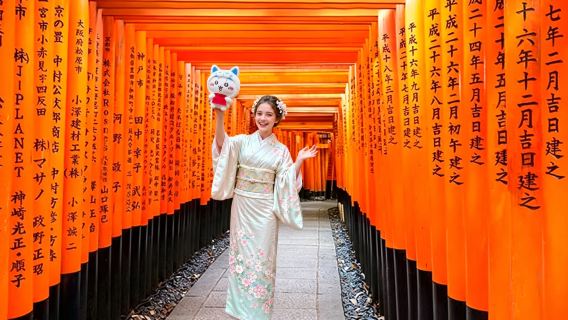 1-day tour to Kyoto, Arashiyama & Nara - bamboo forest path + Togetsukyō Bridge + Fushimi Inari + Nara Park