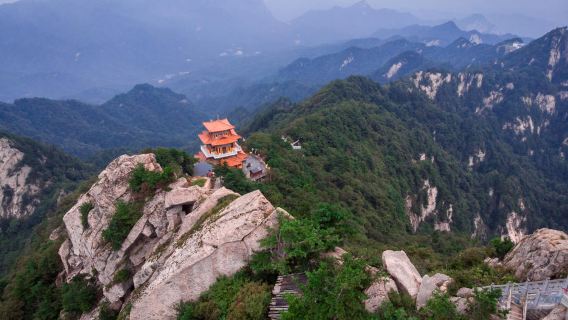 Guangzhou Private Day Tour: Baiyun Mountain and More City-Center Highlight