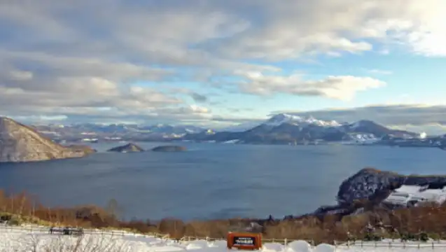 日本北海道登別地獄谷＋洞爺湖＋昭和新山一日遊【一人成團】